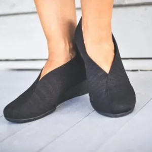 Charleston Shoe Company The Cape Shoe Size 6