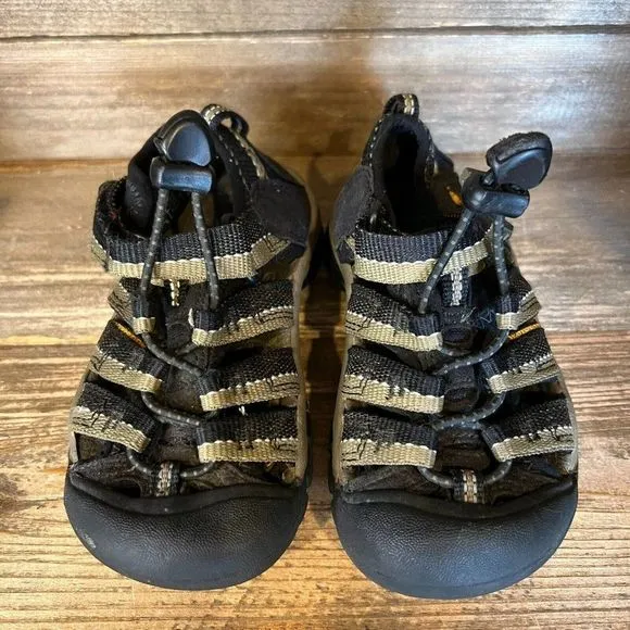 Childrens Keen Newport H2 Sandals Black Olive Water Outdoor Shoes Size 9‎ C GUC