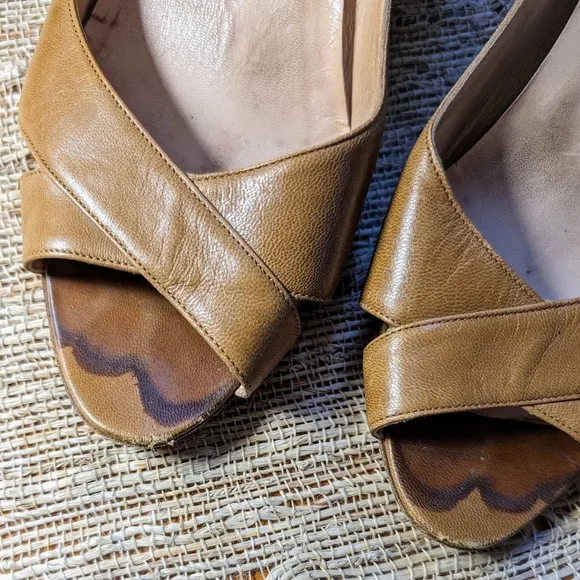 Christian Louboutin • Tan Leather Peep Toe Wedges w/ Gold Raffia