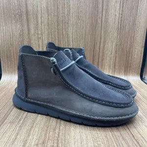 Clarks Colehill Wally Chukka Boots Gray Nubuck Leather Men’s Size 11.5 M
