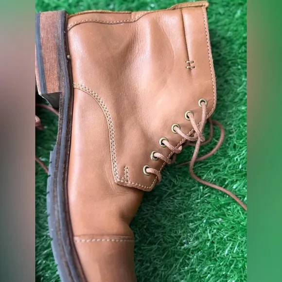 Clark’s Men’s Boots Size 10.5
