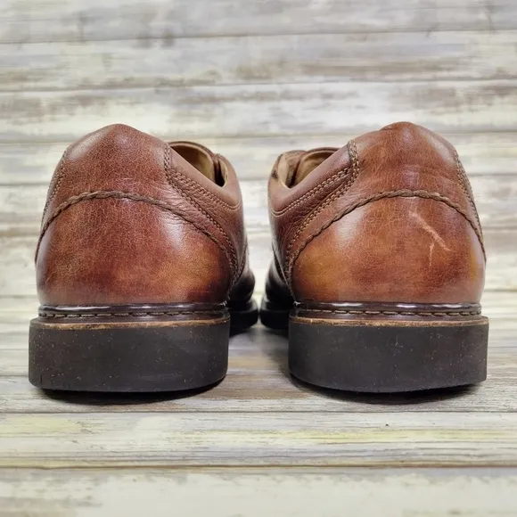 Clarks Men's Brown Leather Oxford Dress/Casual Shoes Sz 10.5 Gumlite Vibram Sole