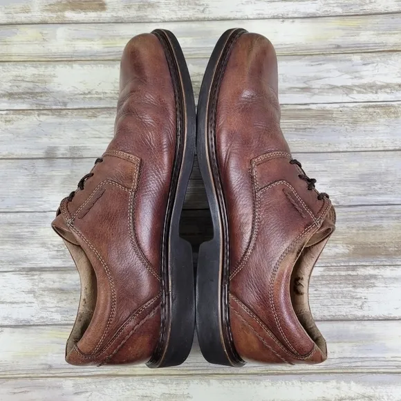 Clarks Men's Brown Leather Oxford Dress/Casual Shoes Sz 10.5 Gumlite Vibram Sole