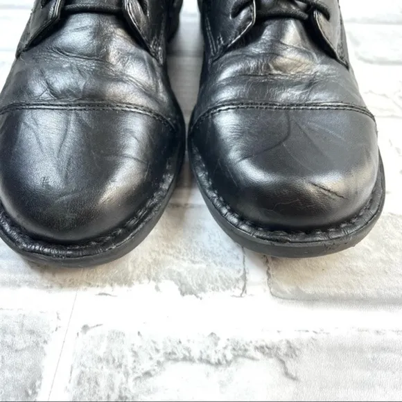 Clarks Women 7.5 M Black Leather Crinkled Zip Boots