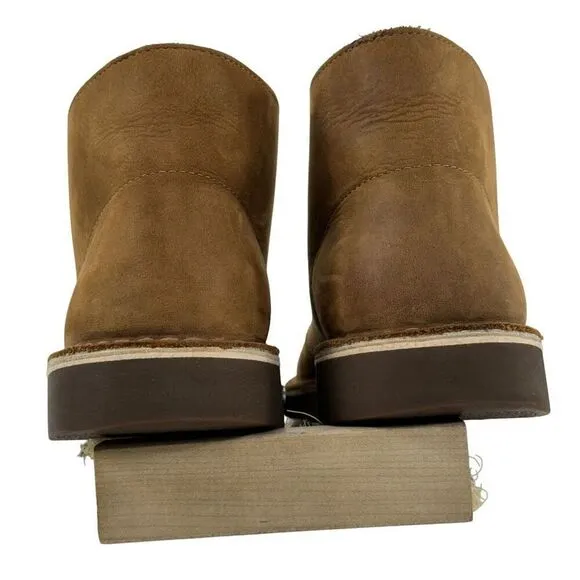 Clark’s Brown Nubuck Leather Chu￼kka Boots Men’s Size 7