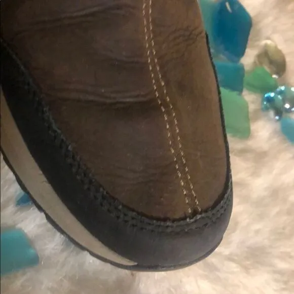 Clarks shoes 10.5 (3213)