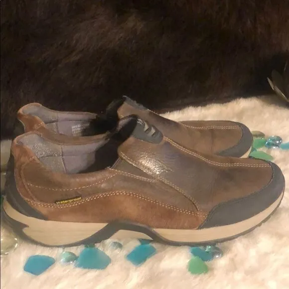 Clarks shoes 10.5 (3213)
