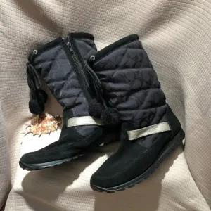 Coach women zip up black  pompom winter boots, 8.5