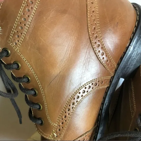 Cobbler Men’s Wingtip Boots Size 42 US size 9