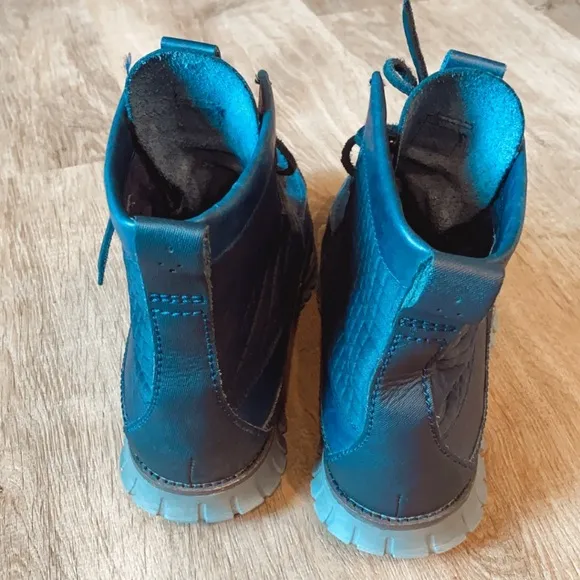 Cole Haan Blue Leather Men’s boots