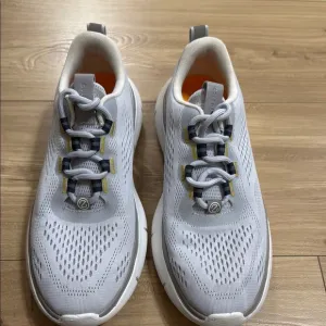 COLE HAAN  ZERO GRAND WOMEN