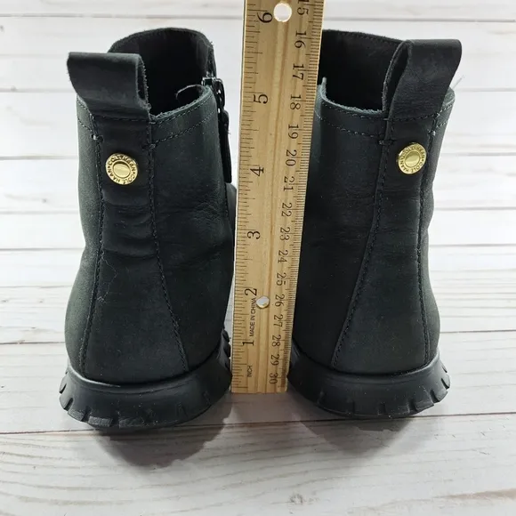 Cole Haan ZeroGrand Size 8.5 B Black Zip Ankle Boot Nubuck W18047‎ Waterproof