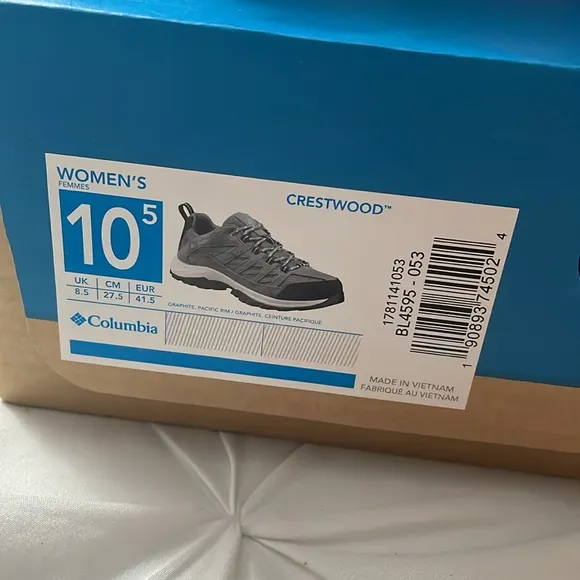 Columbia crestwood suede Leather lace up hiking shoes Sneakers 10.5 Women NWT