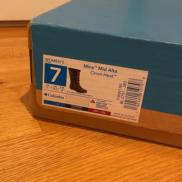 Columbia Minx Mid Alta Omni Heat Snow Boots in Size 7 Women's
