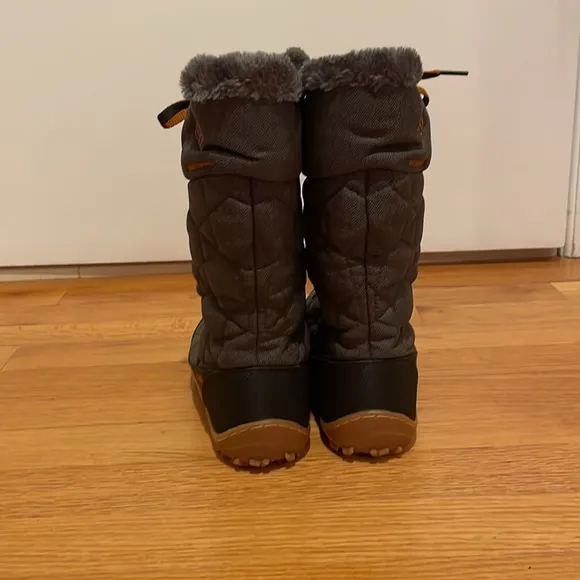 Columbia Minx Mid Alta Omni Heat Snow Boots in Size 7 Women's