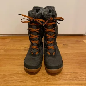 Columbia Minx Mid Alta Omni Heat Snow Boots in Size 7 Women's