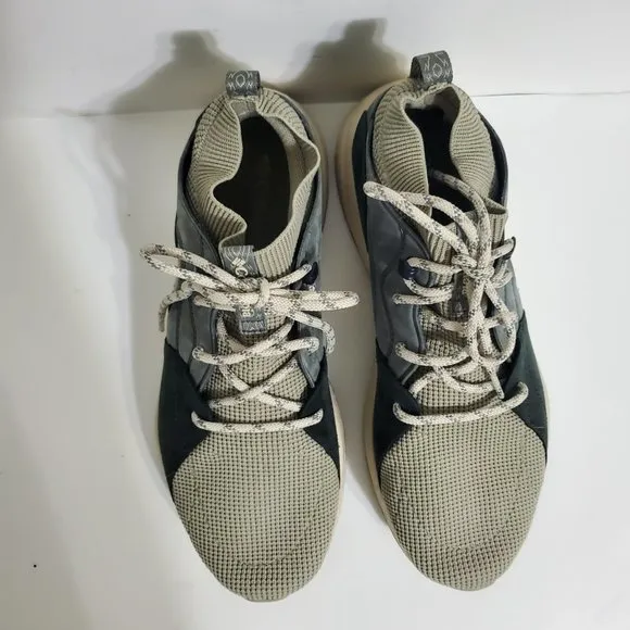 Columbia  SH/FT Out dry Mid Hiking Shoes tan black