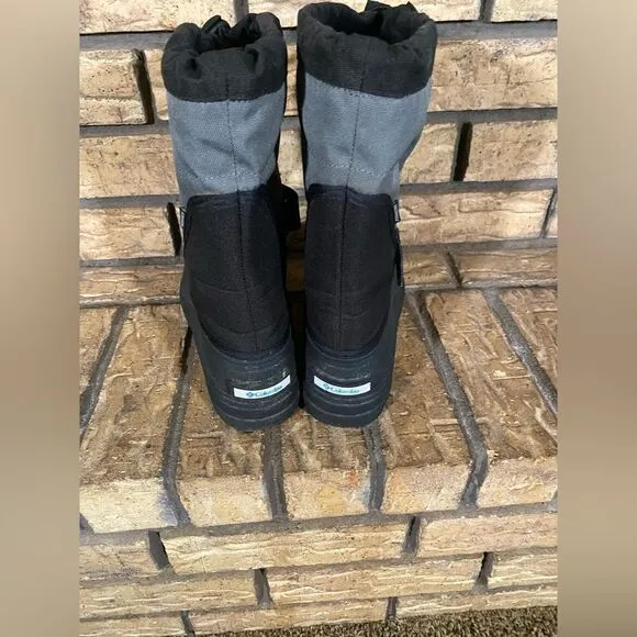 Columbia size 6 snow boots