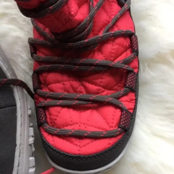 COLUMBIA SNOW BOOTS GIRLS SIZE 3