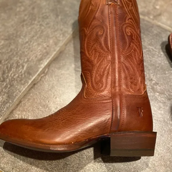 COPY - Frye Womens pull on boots 6.5 Bnew with tag no box