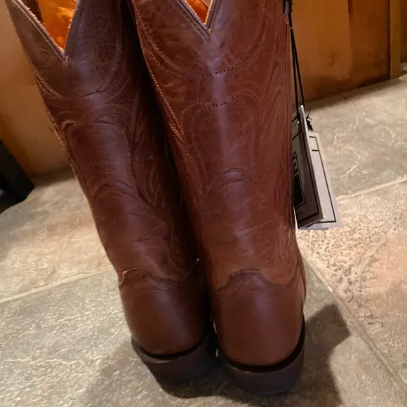 COPY - Frye Womens pull on boots 6.5 Bnew with tag no box