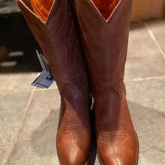 COPY - Frye Womens pull on boots 6.5 Bnew with tag no box