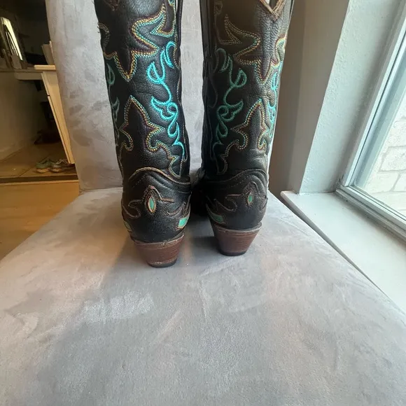 Corral Western Cowgirl - Cowboy  Boot Women Size 6.5 in great condition
