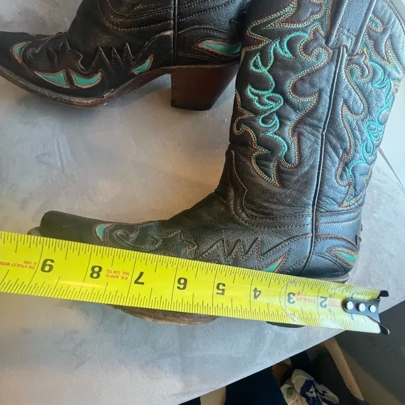 Corral Western Cowgirl - Cowboy  Boot Women Size 6.5 in great condition