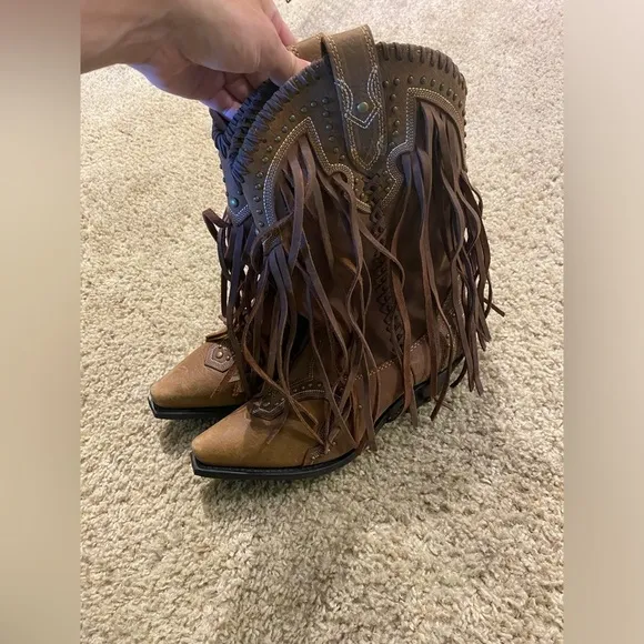 Cowgirl Boots Women’s Leather Tassel Detail Boots Size 7 Brown Festival Boho