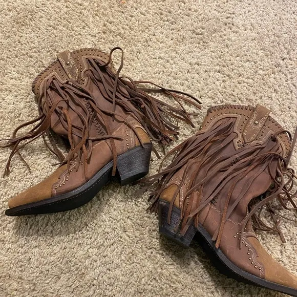 Cowgirl Boots Women’s Leather Tassel Detail Boots Size 7 Brown Festival Boho