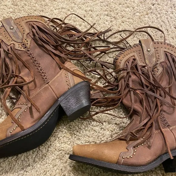 Cowgirl Boots Women’s Leather Tassel Detail Boots Size 7 Brown Festival Boho
