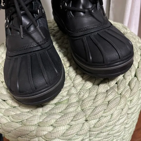 Crocs AllCast II Luxe Black Fur Lined Lace Up Vegan Snow Boots