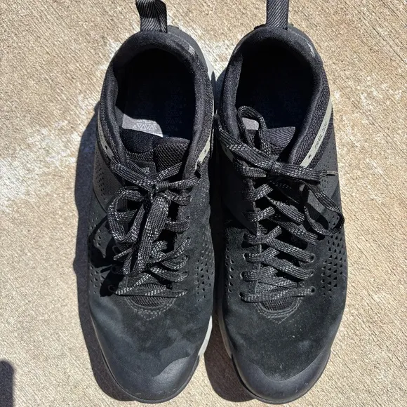 Danner Trail 2650 Men's Size 11.5 Black Shadow Hiking Shoes Outdoor Sneakers