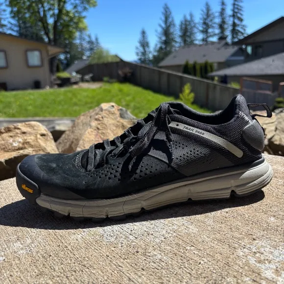 Danner Trail 2650 Men's Size 11.5 Black Shadow Hiking Shoes Outdoor Sneakers