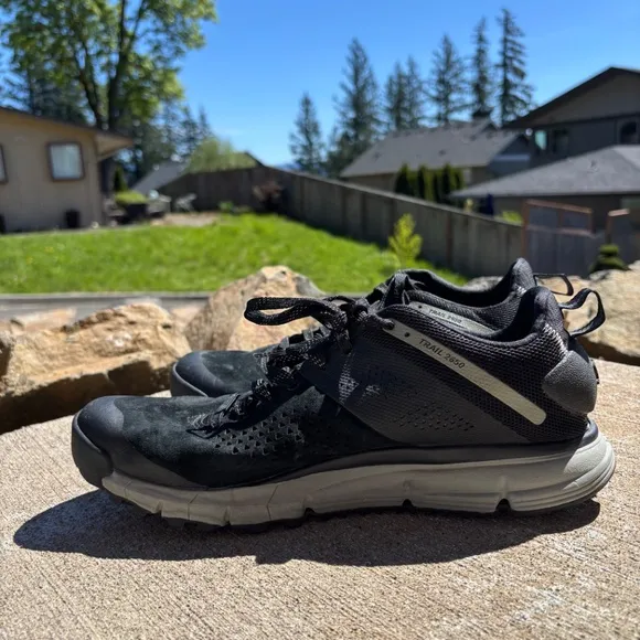 Danner Trail 2650 Men's Size 11.5 Black Shadow Hiking Shoes Outdoor Sneakers