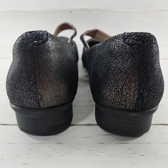Dansko Kaelyn Mary Jane Womens 40 US 9.5-10 Gray Metallic‎ Leather Strap Shoes
