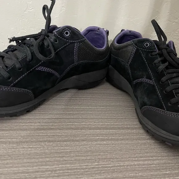 DANSKO Paisley Black Suede Nubuck Waterproof Womens Shoes size 38 WIDE