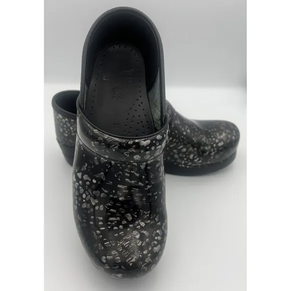 Dansko Shoes Women's 39 US 8-9 Professional Clogs‎ Pewter Leopard Patent Leather