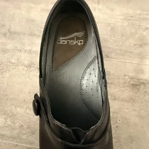 Dansko Solstice Women's Black Leather Slip on Button Clog Shoes US Size 8 EU 38