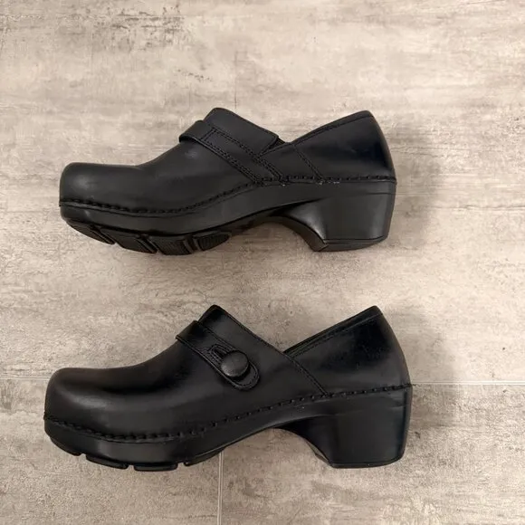 Dansko Solstice Women's Black Leather Slip on Button Clog Shoes US Size 8 EU 38