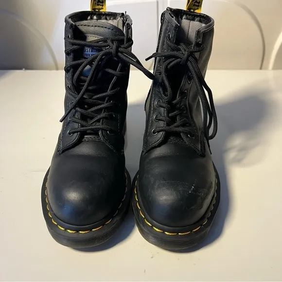 De Martens Jadon women’s boots.