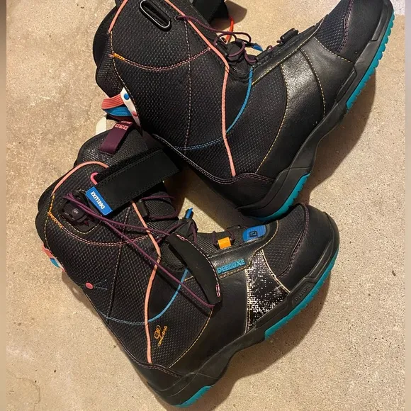 Deeluxe women’s snowboard boots