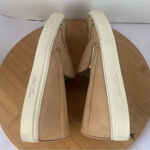 Del Toro thumbs Up Embroidered Leather Sneaker Women Sz 8 Nude Slip On Shoes