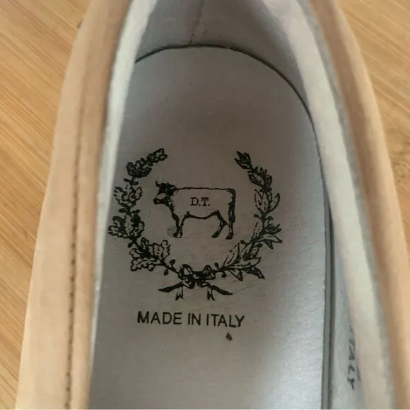 Del Toro thumbs Up Embroidered Leather Sneaker Women Sz 8 Nude Slip On Shoes