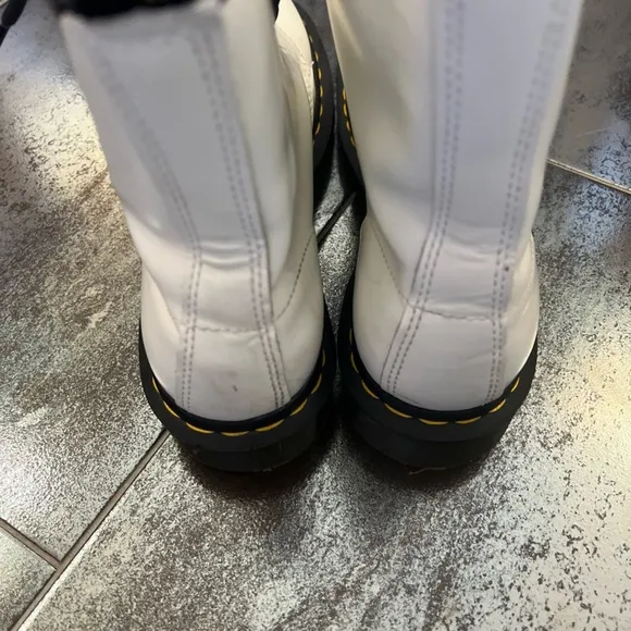 Doc Dr Martens Air Wair White Leather Boots Women’s Size 9 US 42 EU 11821