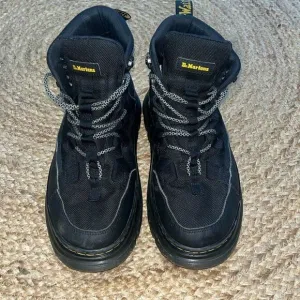 Doc Dr. Martens Boury Leather Casual Boots Black Men (Size 9) Women (Size 10)