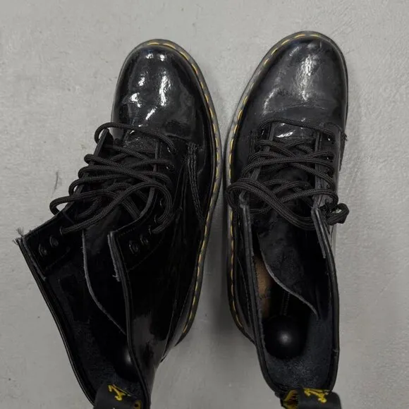 Doc Marten 1460 Women’s Lace Up Patent Leather Black Boots Size‎ 9 M