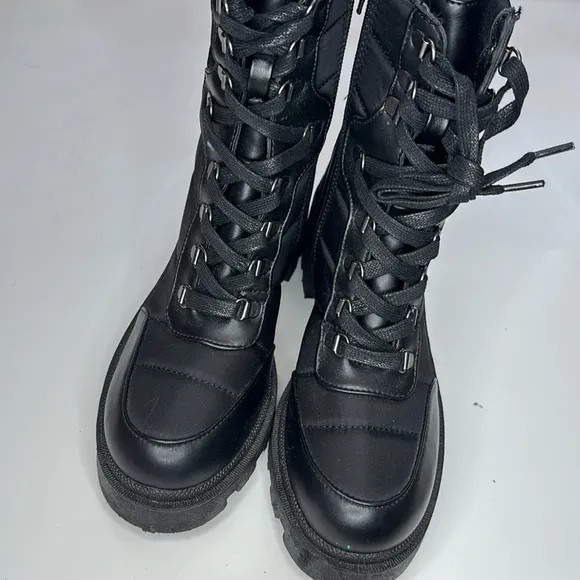 Dolce vita Women’s Black Combat Boots 7.5 NWT
