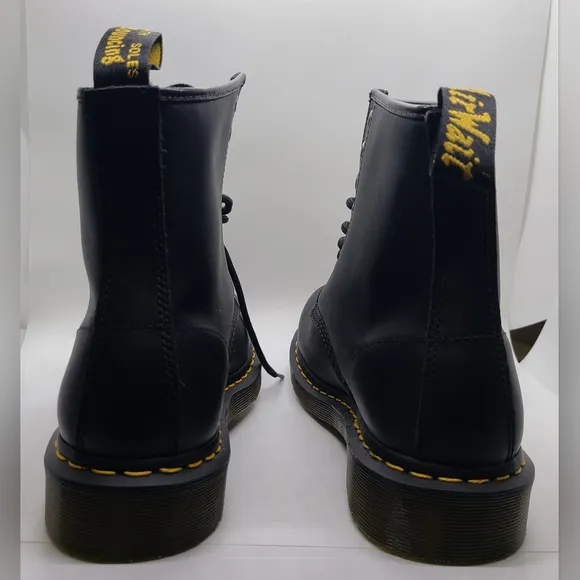 Dr. Marten, Black boot, Size 9 men / 10 women NWOT
