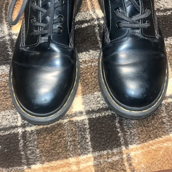 Dr. Marten Boots Size 7 Women’s Black